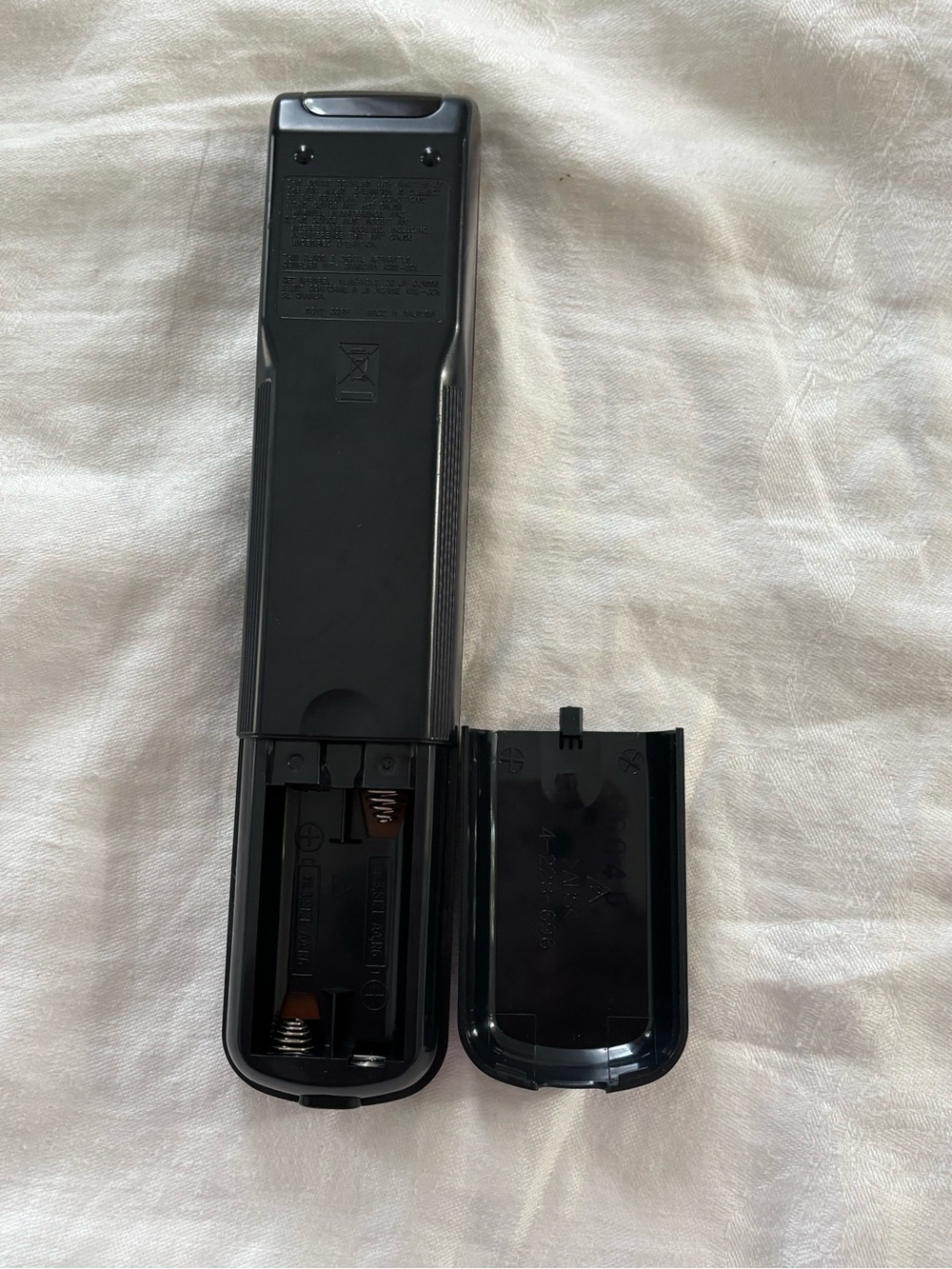 Sony Black CD/CDR Remote Control RM-R52 - Picture 6 of 9
